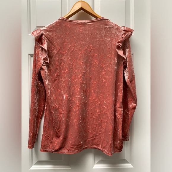 PEBBLE AND STONE Crushed Velvet Ruffle - Picture 5 of 8